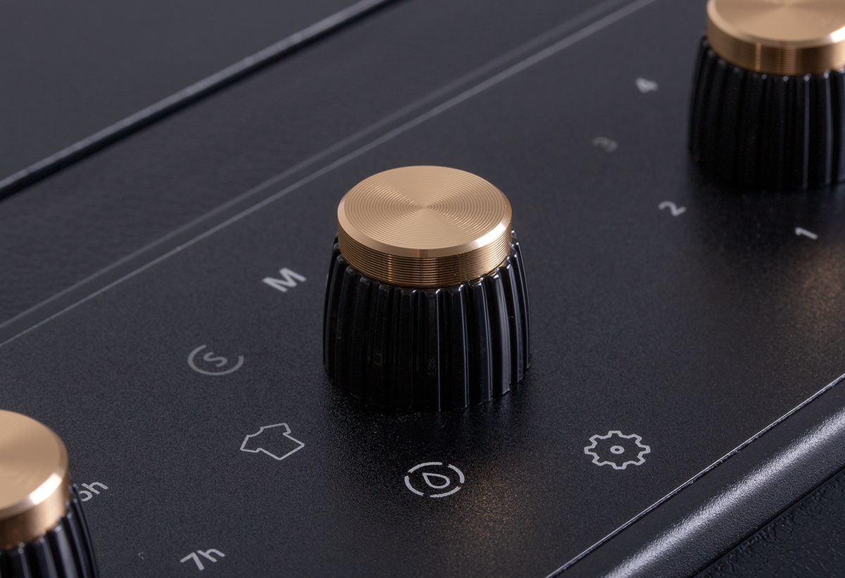 Απεικονίζεται κοντινό σε διακόπτη του αφυγραντήρα.